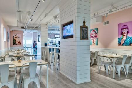 The Oyster By Brightwild-Beachfront Condo เดสติน ภายนอก รูปภาพ
