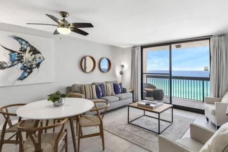 The Oyster By Brightwild-Beachfront Condo เดสติน ภายนอก รูปภาพ